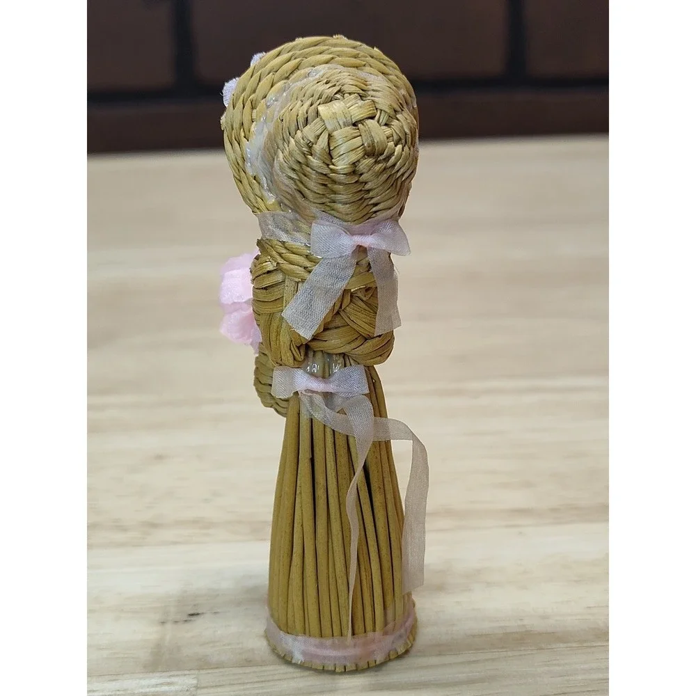 Wicker Vintage Wooden Peg Doll Figurine Girl Basket  Decorative Straw Hat